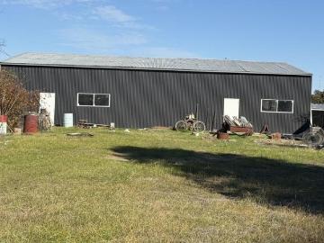 Large 1012m2 Block with Golf course views