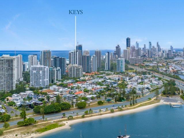 LARGE 105m2 ONE BEDROOM UNIT AT ENTRY LEVEL PRICE POINT