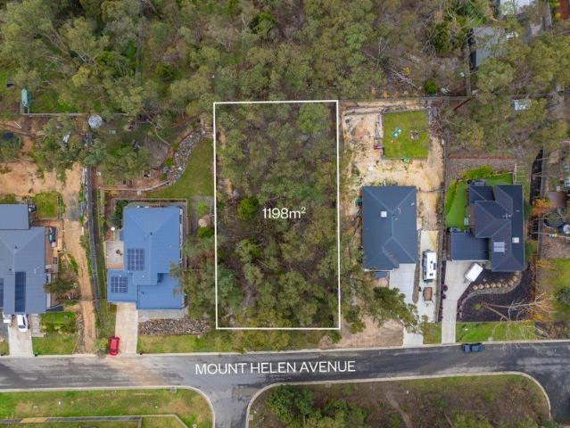 Large 1200m2 allotment to design your dream home