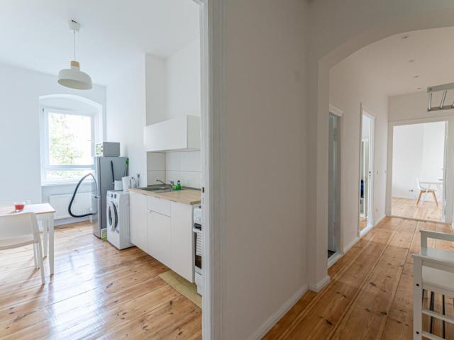Large 1 bedroom apartment in Friedrichshain