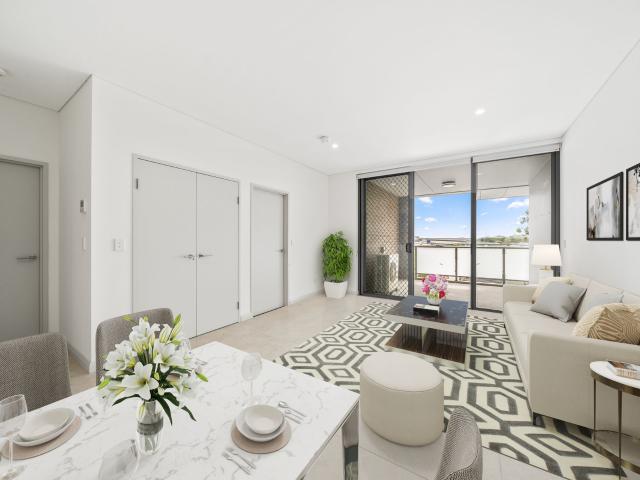 LARGE 1 BEDROOM UNIT
