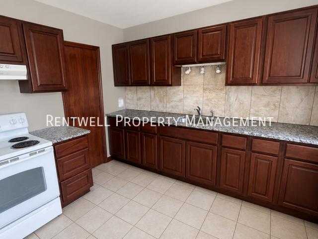 Large 2 Bed 1 Bath Coatesville