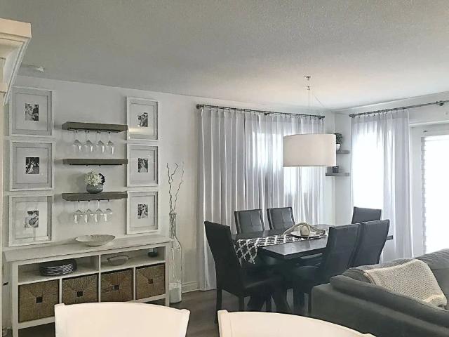 Large 2 Bed 2 Bath Condo with Master Ensuite plus Den for home office — 2 Bedrooms+ Den Condo Unit