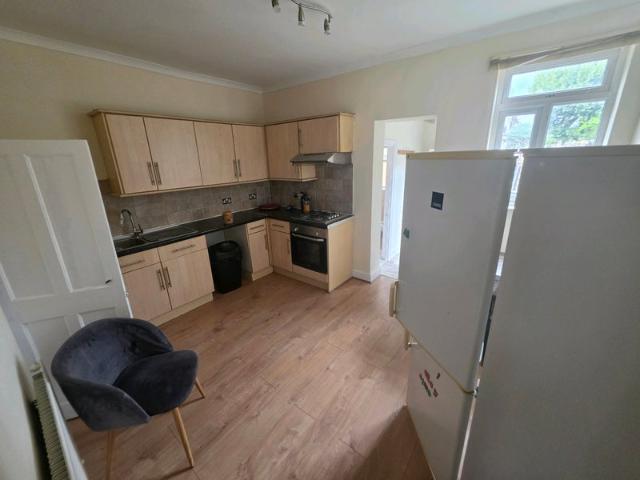 Large 2 Bed House Lounge&Garden Beckton/Eastham