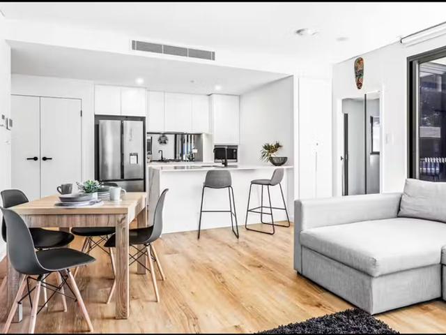Large 2 bedroom apartment