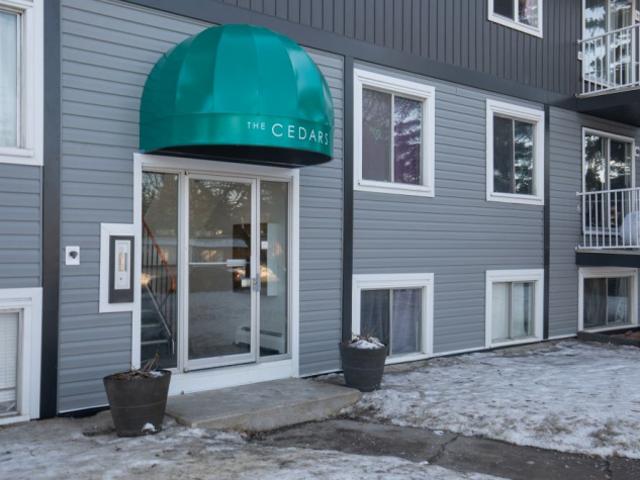 Large 2 Bedroom Suite! 2 bedroom 1 bathroom House for Rent