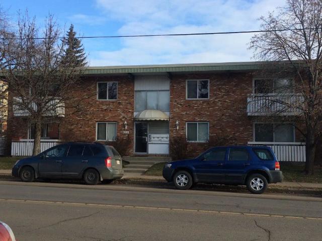 Large 2 Bedroom Suite for Rent in Bonnie Doon/ 1st Month Free — 2 Bedrooms Apartment