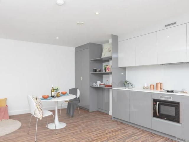 Large 3 bedroom Apartment