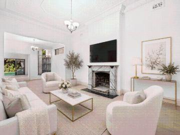 LARGE 3 BEDROOM HOUSE IN PRIME LOCATION!