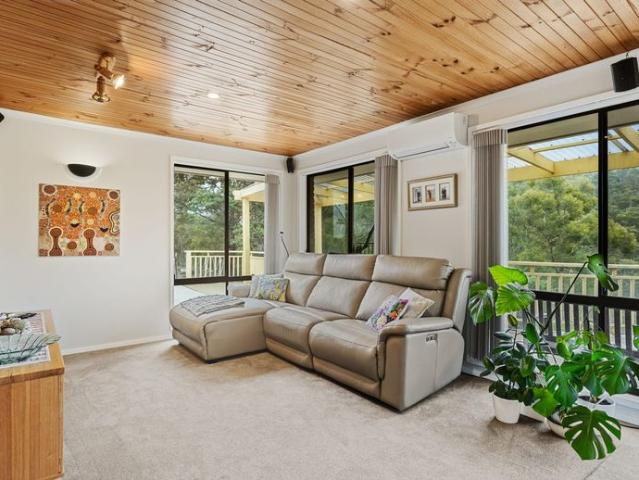 Large 3 Bedroom, plus study Home in Margate