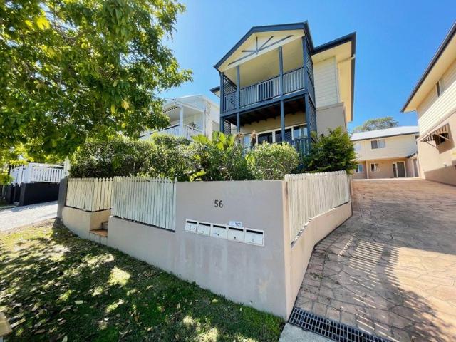 Large 3 Bedroom Townhouse in East Brisbane !