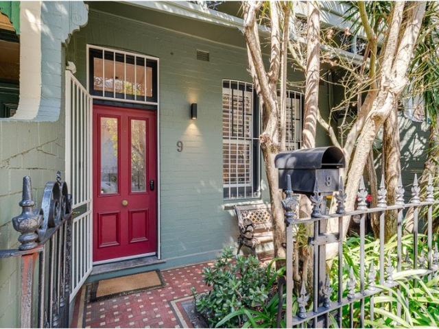 Large 3 Level 4BR Terrace