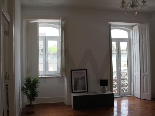 Large T4 on Calçada da Tapada – Alcântara | €1,500 | UNFURNISHED apartment