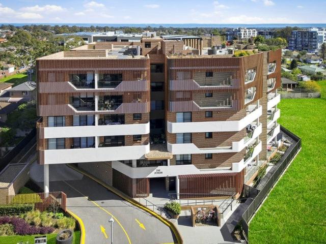 Large Terrace! | Bright 2 Bed Unit in the Heart of Blacktown