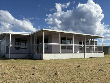 Booti Booti, Crawford River - Garden