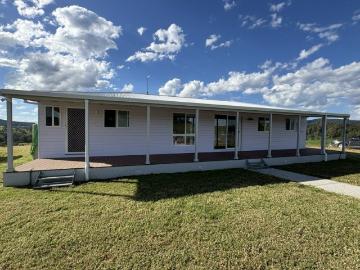 Booti Booti, Crawford River - Garden