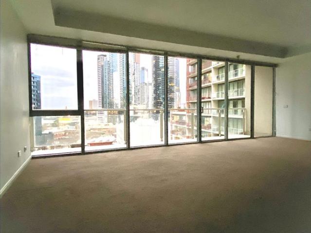 Large Three Bedrooms in Southbank Tower