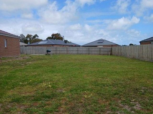 large titled vacant block of 656m in north wonthaggi