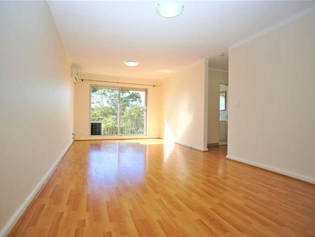 Large Unit with Garage