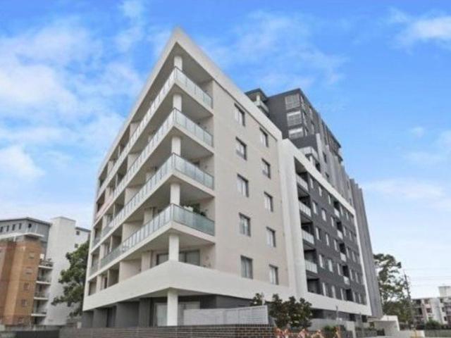 LARGE TWO BED + STUDY APARTMENT