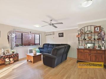 LARGE TWO BEDROOM UNIT WALK TO SHOPS & TRANSPORT