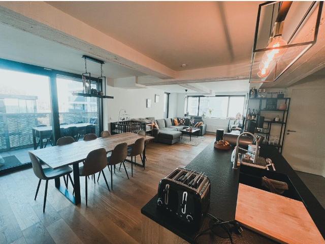 Large two bedroom apartment in the Hungaria building