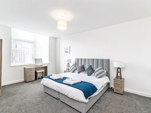 Large Two Bedroom City Suites, CH1 3AX 2 bed apartment to rent £1,400 pcm £323 pw