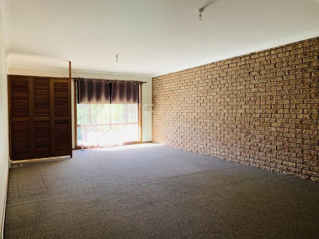 LARGE TWO BEDROOM DUPLEX