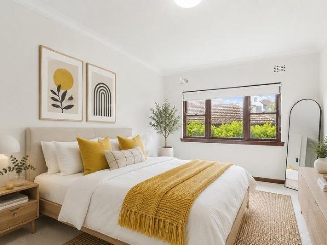 Large Two Bedroom + Separate Lounge /Dining Room