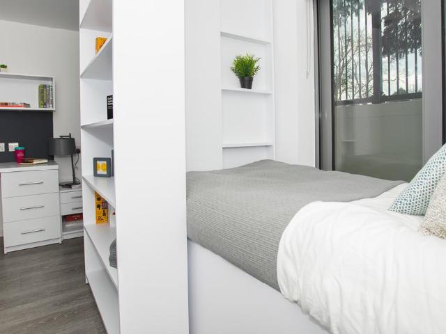 Large Twin Studio to let at The Cube Ealing, 11 Popes Lane, Ealing, London, W5 4NG | Accommodation for Students