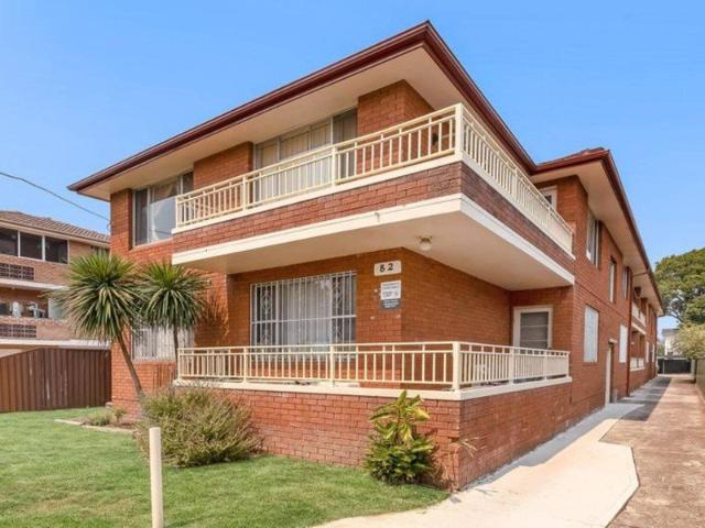 LARGE Unit With A Modern Floor Plan