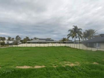 Large vacant block of land