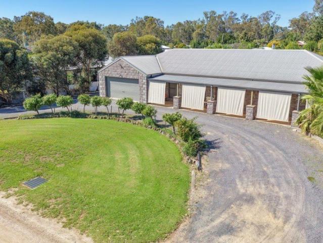Large Versatile Family Property
