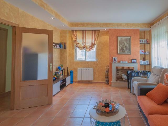 Large Villa in Chiva