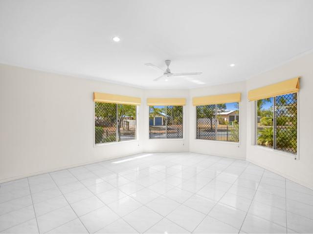 Large Well Kept Family Home
