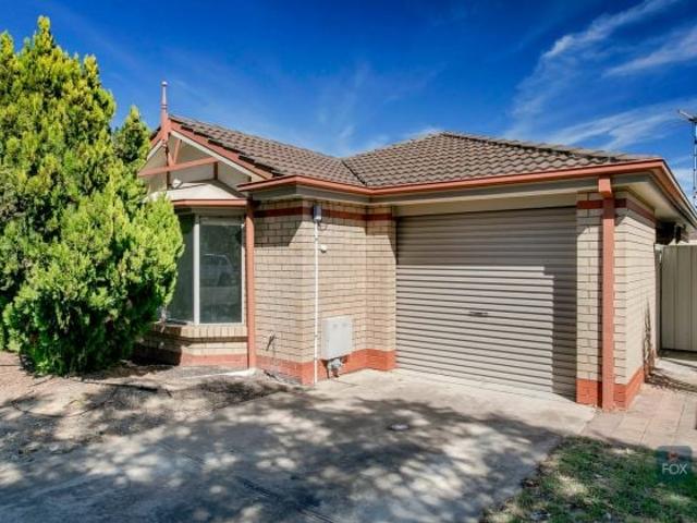 Large well presented 2 bedroom homette