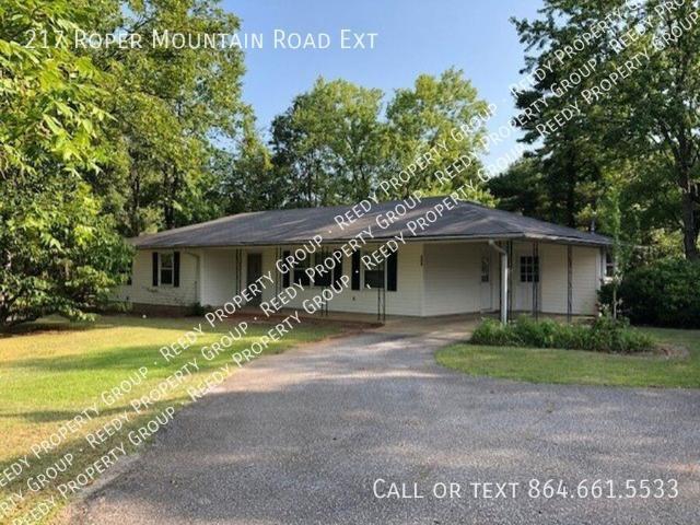 Large yard 3Bedroom 2 full bath