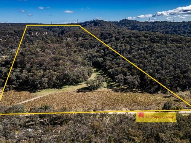 LARGE ACRES WITH CROWN LAND AT REAR