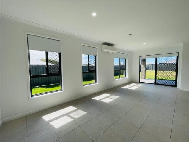 Large Almost Brand New Home Close to Woodgate Beach!