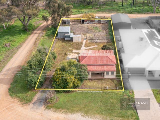 LARGE ALLOTMENT IN THE HEART OF RUTHERGLEN
