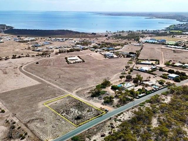 LARGE ALLOTMENT WITH SEA VIEWS & RURAL OUTLOOK EXCELLENT LOCATION, ALL GENUINE OFFERS CONSIDERED!