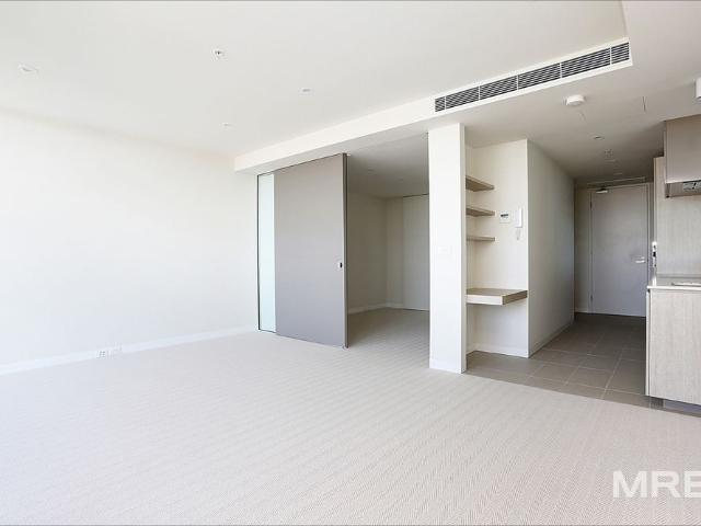 Large and light filled apartment that really hits the marque