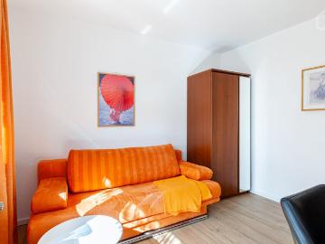 Large and nice apartment with balcony centrally located in Stuttgart, Stuttgart Amsterdam Apartments for Rent
