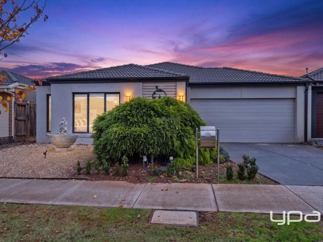 LARGE AND STYLISH FAMILY HOME