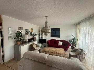 Large apartment close to all amenities