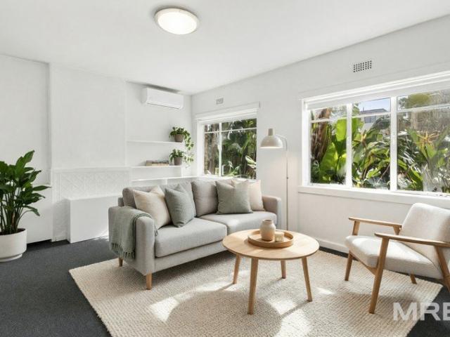 Large apartment in prized location