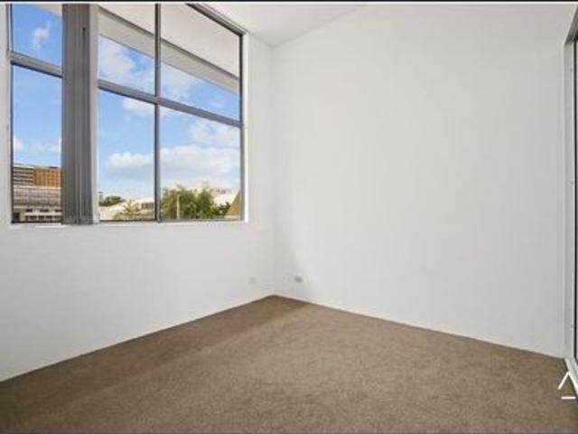 Modern Lifestyle Living with Study, Resort Facilities & Secure Parking