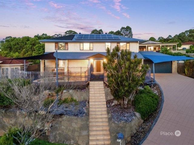 Large & Beautiful Family Home, An Entertainer with Modern Features and Comfort, Located in the Heart of Underwood. 13.32kW Solar System