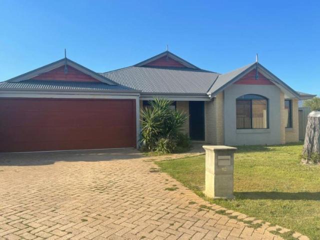 Large, Beautiful House, Top Location. PETS ALLOWED