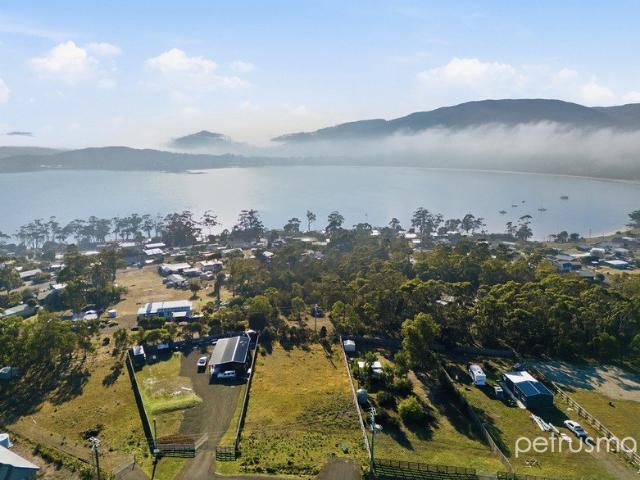 Large, Beautiful, Level land in Stunning White Beach